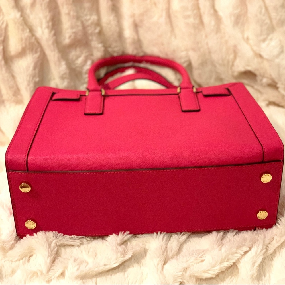 🔥SOLD🔥MICHAEL KORS DILLON SATCHEL - MEDIUM - Picture 6 of 8